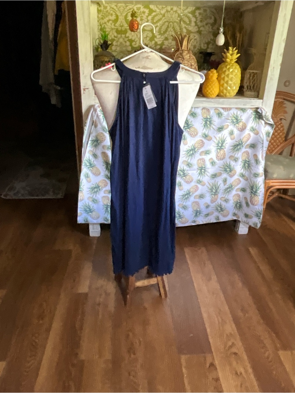 NWT crown and Ivy size medium dress